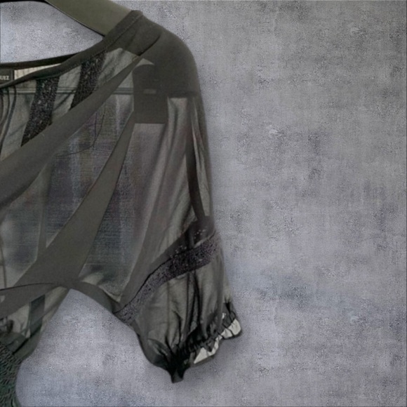 🌿 Isabella Rodriguez Black Chiffon Peasant Blouse Sz S - Picture 3 of 6